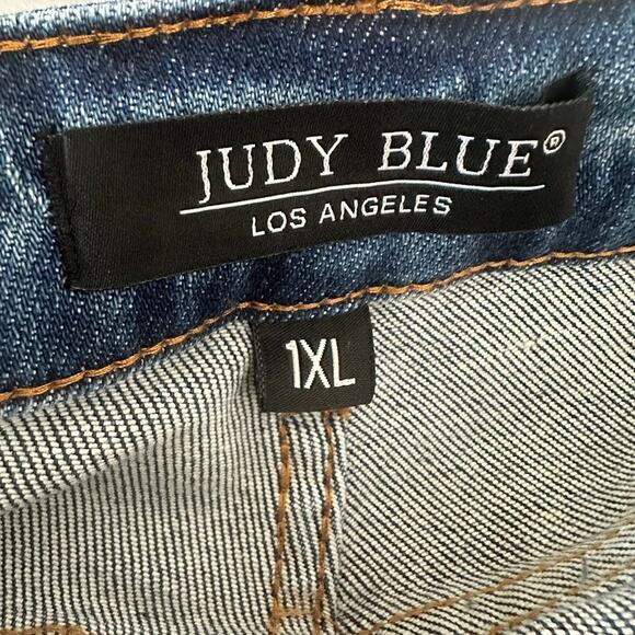 Judy Blue Shorts Womens 1XL Blue Distressed Sun Embroidery High Rise Raw Cut Off - Picture 7 of 12